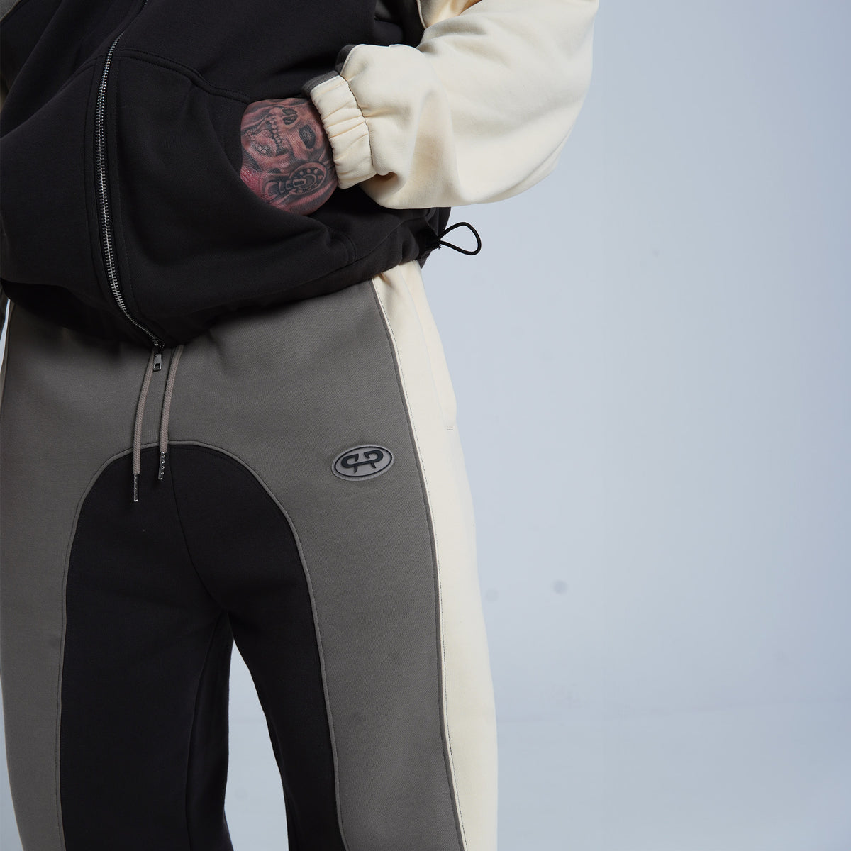 FLEX SWEATPANTS