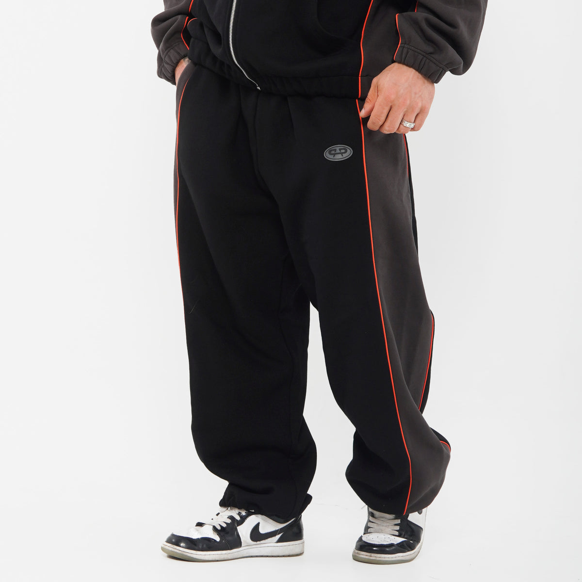 IGNITE SWEATPANTS
