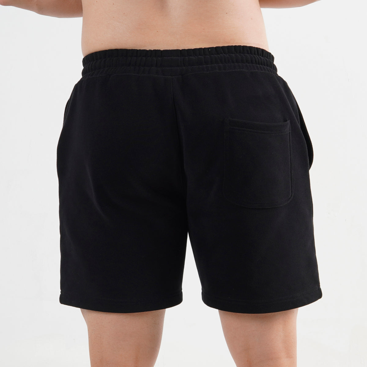 ESSENTIALS SHORTS - BLACK